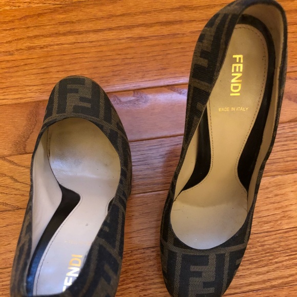 Fendi shoes - Picture 3 of 6